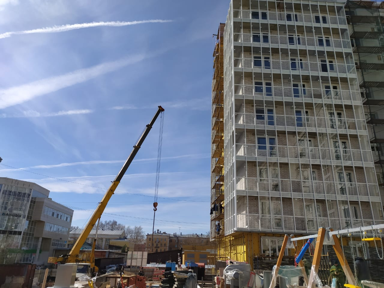 Апрель 2025