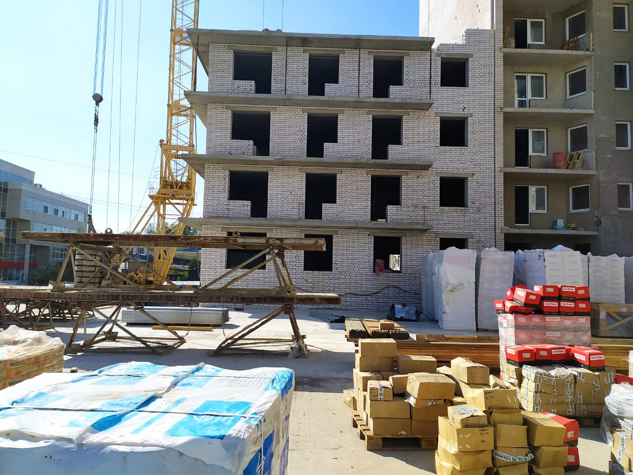 Ozernaya 08